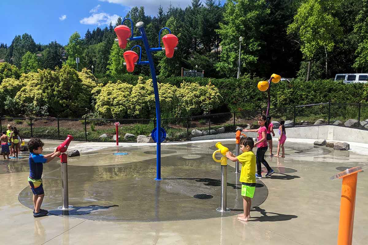 SNEAKY SPIN SOAKER 3
